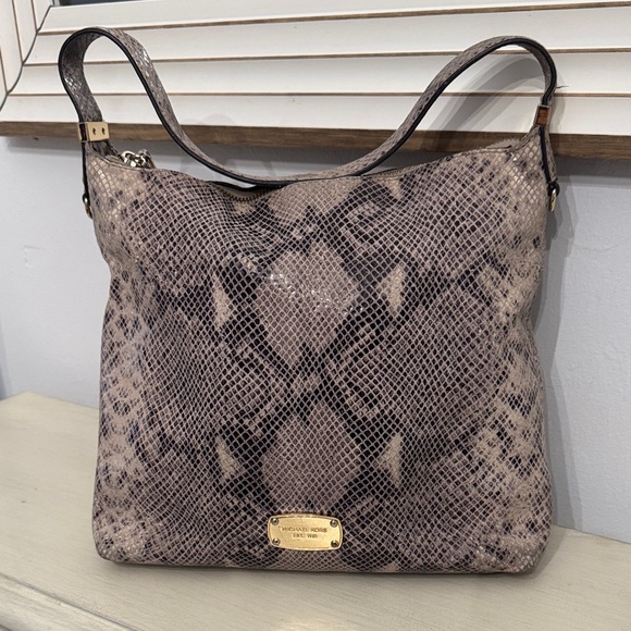 Michael Kors Bedford Shoulder Bag Leather Snake Print Purse Gray - Picture 1 of 15